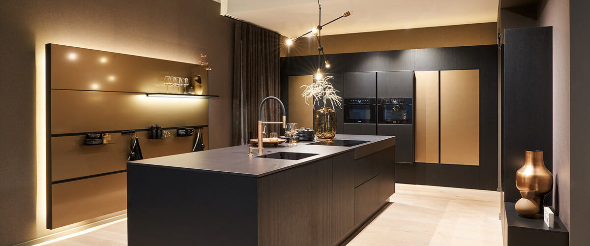 AV 6023 GL black oak AV 7070 bronze 1200x500