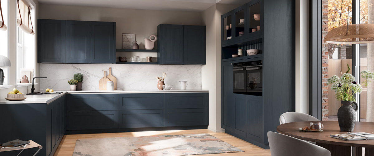 Hampton GL Esche Samtblau M1 1200x500