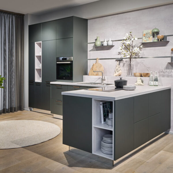 VEGAS metallic green 600x600